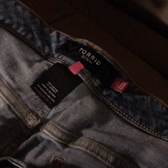 Capris - Picture 2 of 3